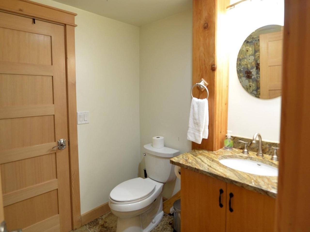 Carriage House Accommodations Гірдвурд Номер фото
