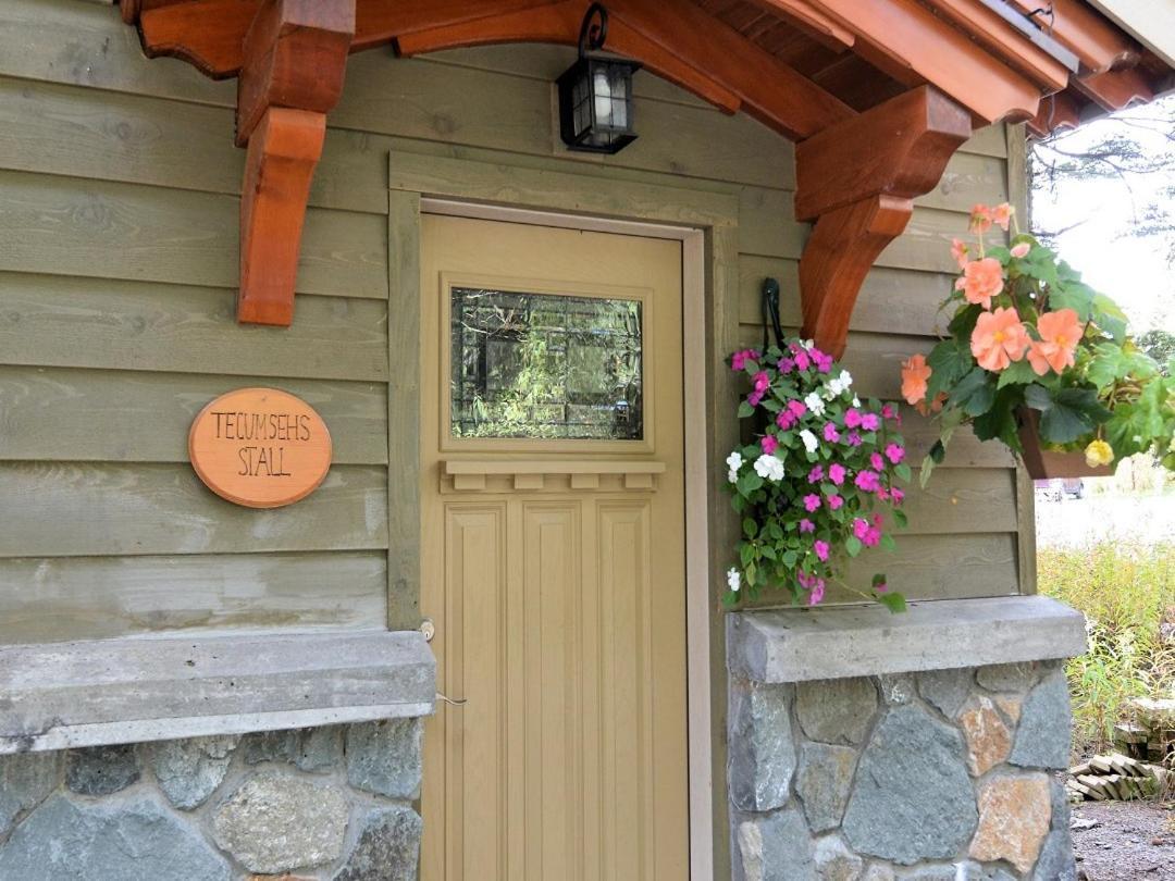 Carriage House Accommodations Гірдвурд Номер фото