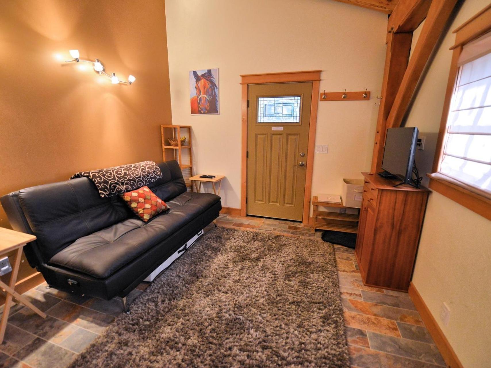 Carriage House Accommodations Гірдвурд Номер фото
