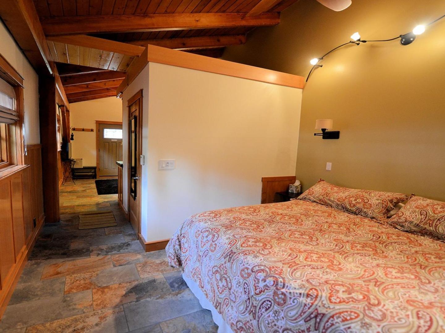 Carriage House Accommodations Гірдвурд Номер фото